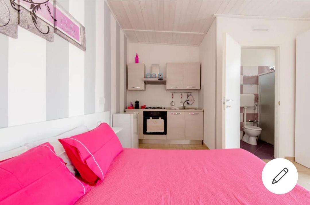 Briciola'S Rooms Porto Cesareo Exterior foto